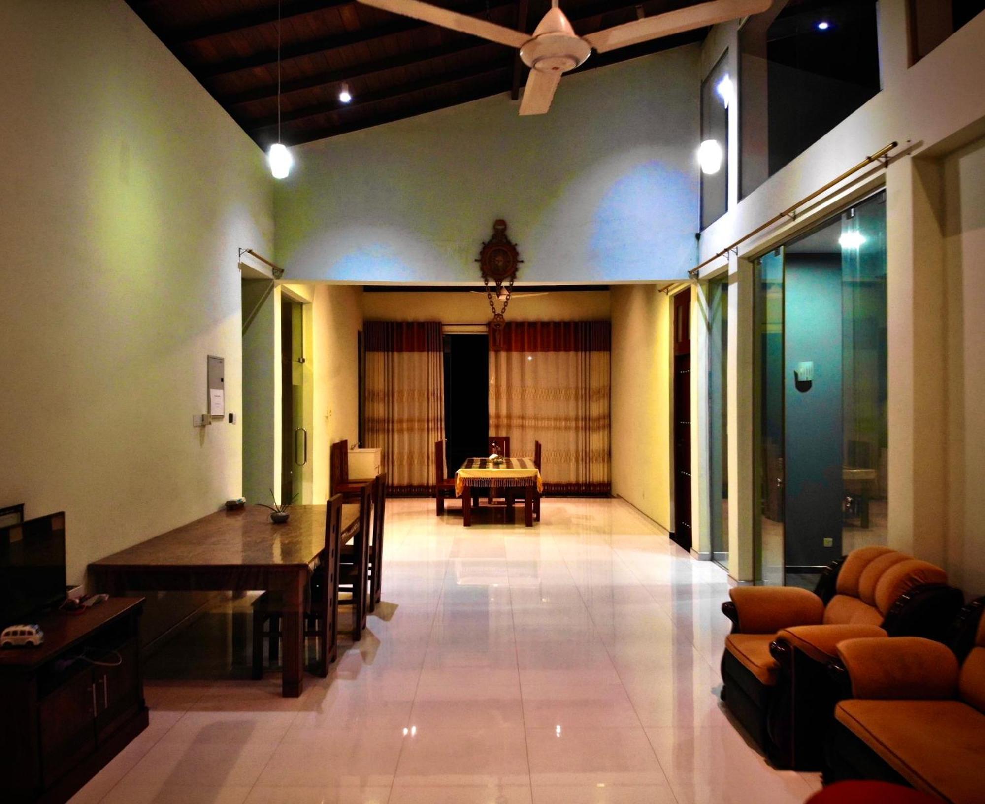 Nirosha Guest House Galle Exterior photo